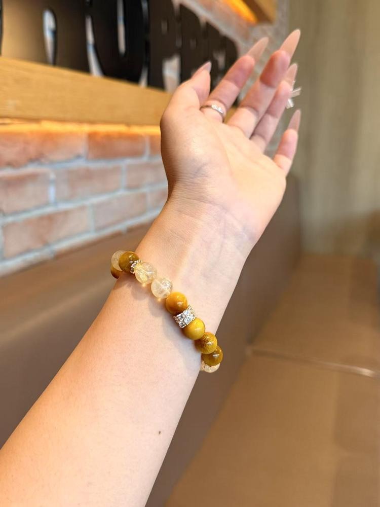 Prosperity Glow Bracelet – Attract Wealth & Luck